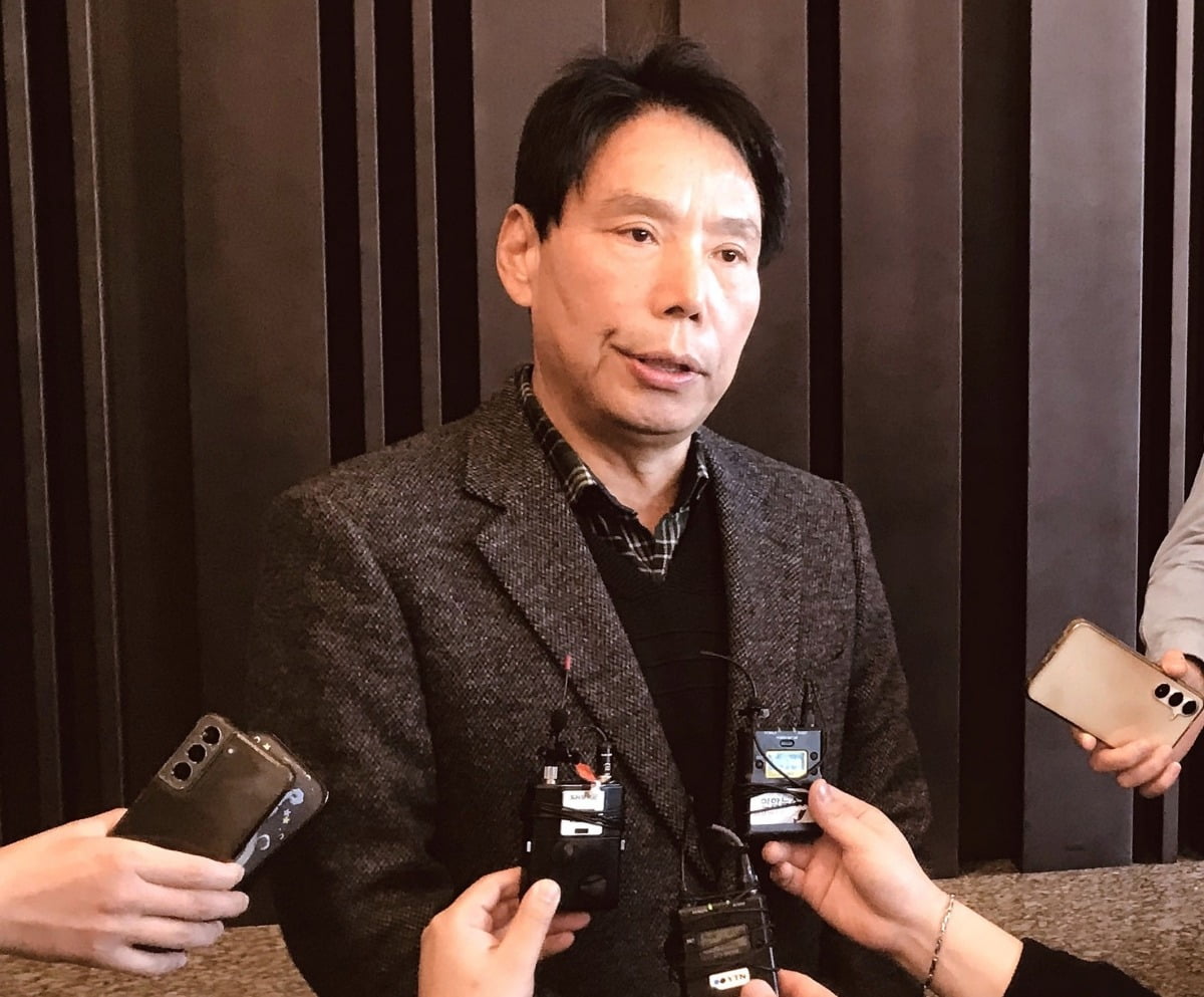 西甲战报：维尼修斯点射扳平 姆巴佩陷三场球荒 皇马爆冷1-1拉斯帕尔马斯>>>