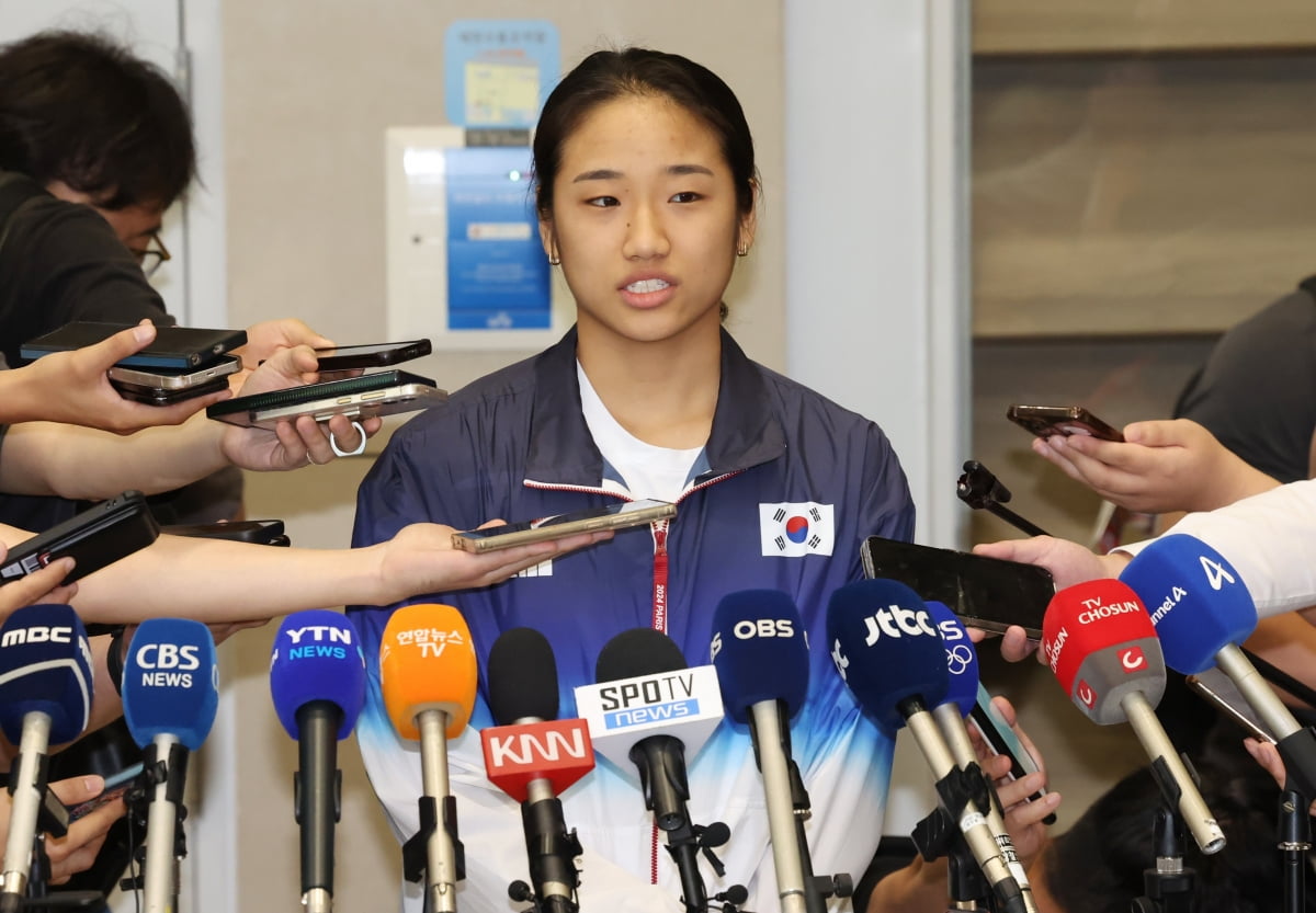国米首次对阵伯尔尼年轻人，此前8次面对瑞士球队4胜1负