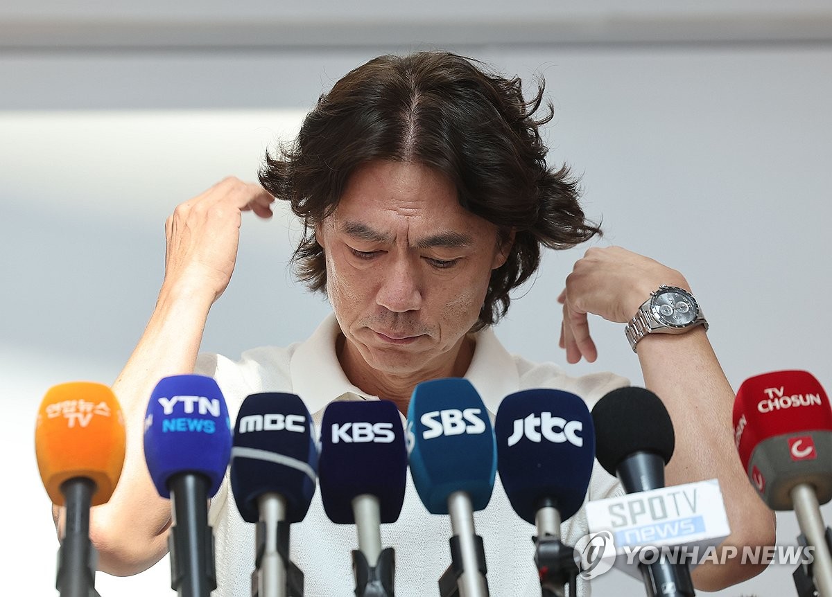 西蒙尼：6月28日，奥莫罗迪翁发信息明确表示他不想留在马竞